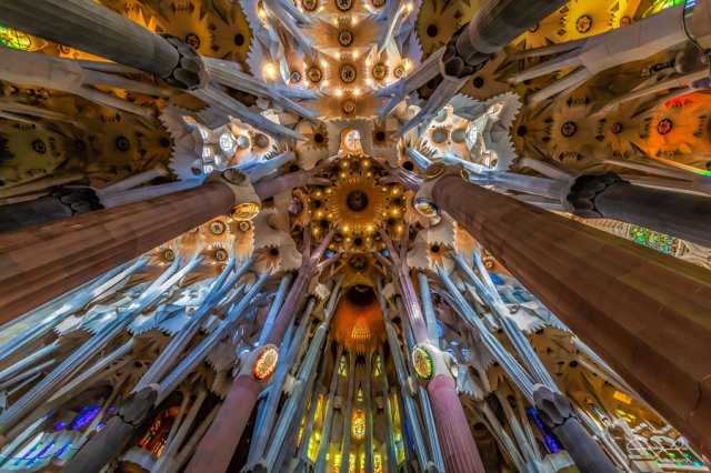 sagrada_familia_desfibriladores