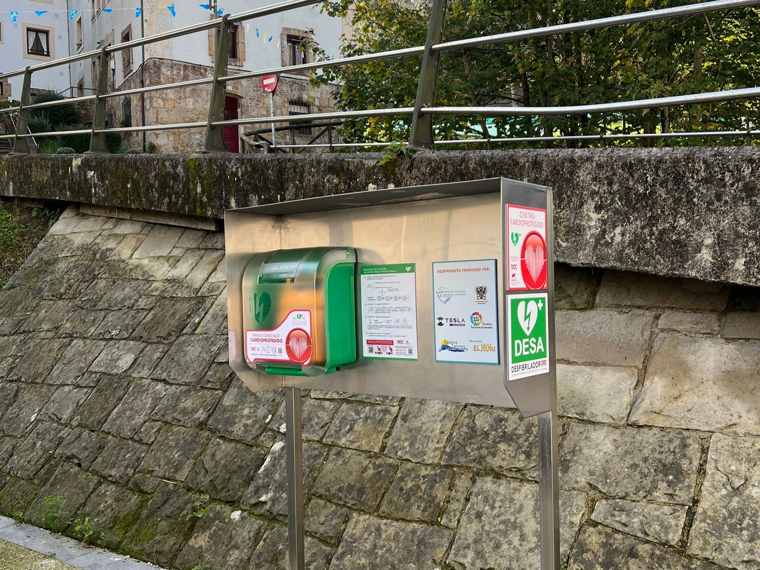 Desfibriladores en municipios rurales